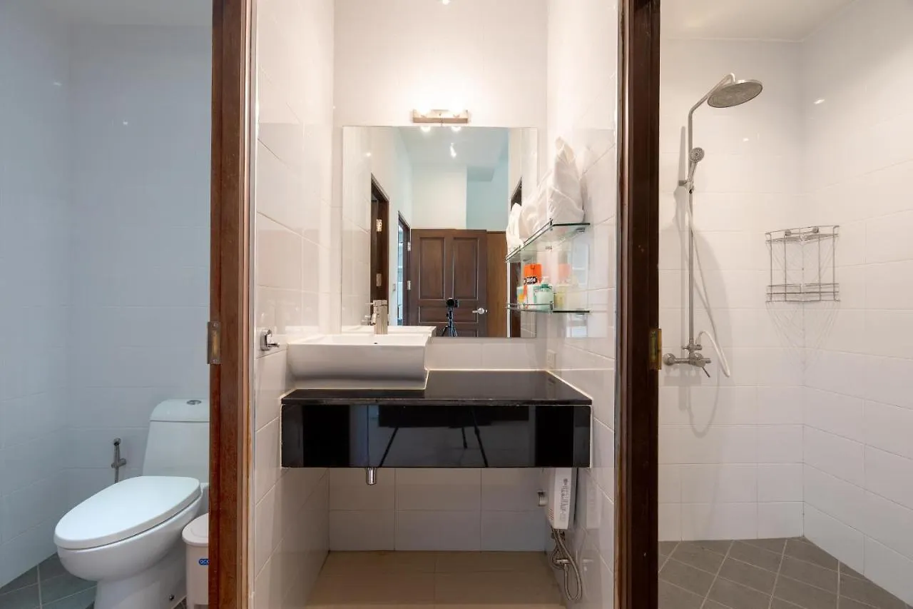 Apartment 1Br Poolside Apartment, Long Beach, Lanta Sport Resort 104 Koh Lanta Thailand