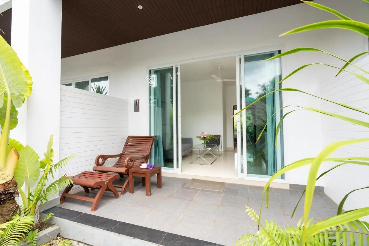 Apartment 1Br Poolside Apartment, Long Beach, Lanta Sport Resort 104 Koh Lanta